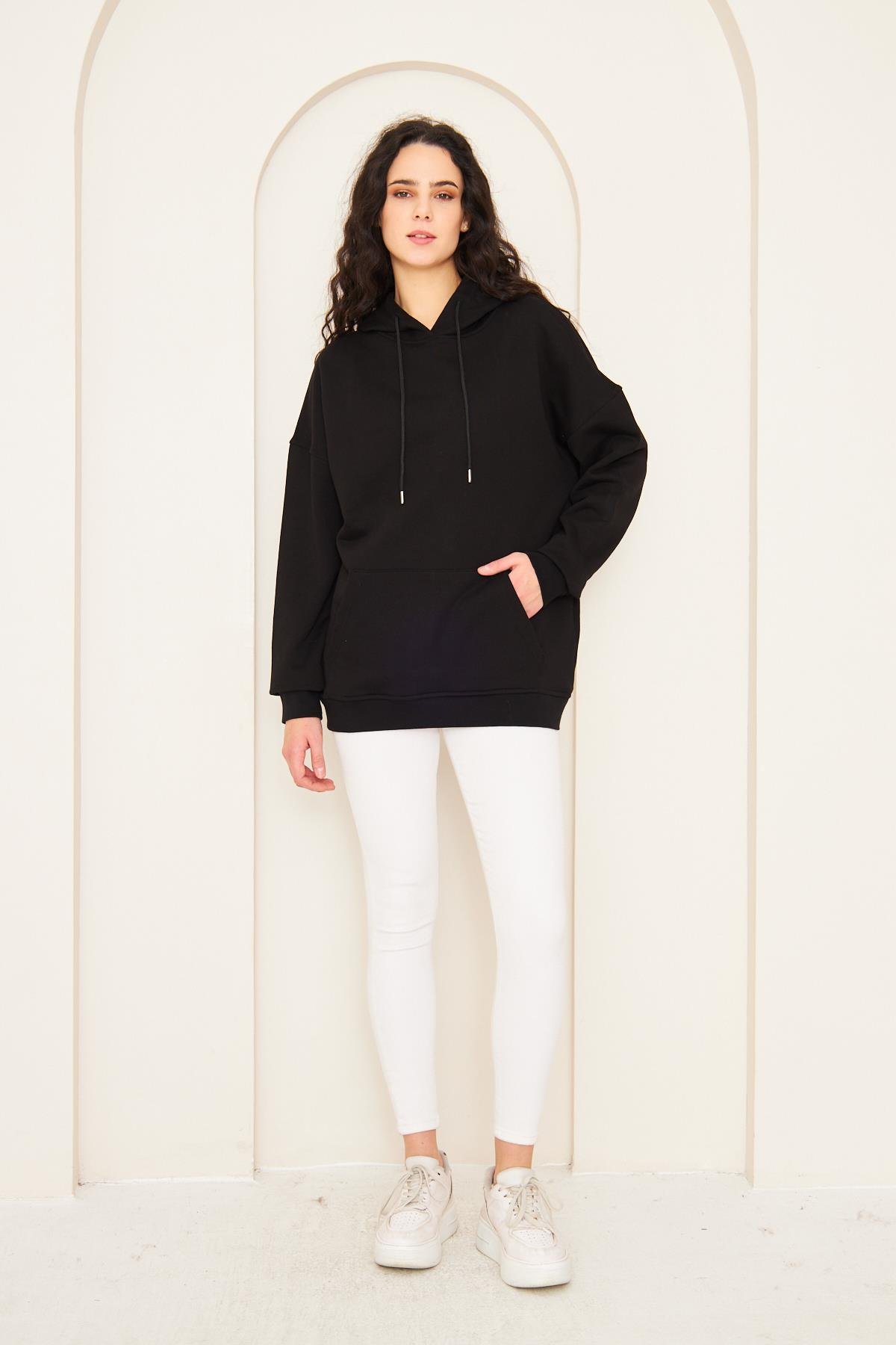 Camenta Siyah 3 İplik Şardonlu Sırt Baskılı Kanguru Cepli Oversize Kadın Sweatshirt