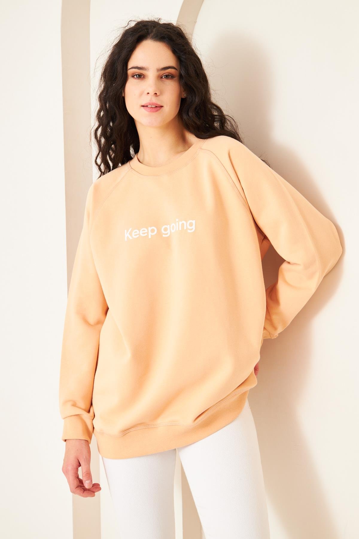 Camenta Somon Keep Going Baskılı Oversize Kadın Sweatshirt