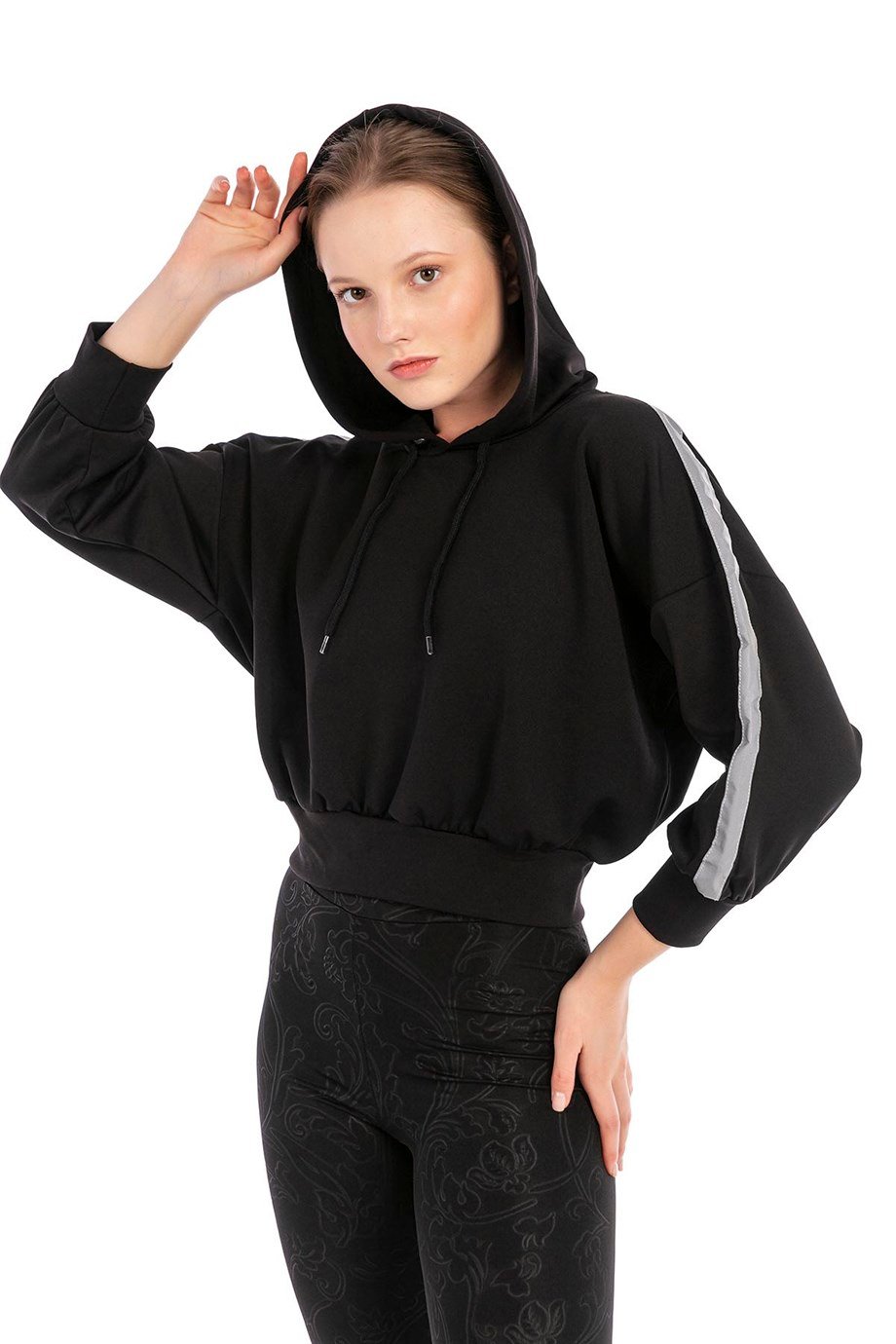 DALGIÇ KUMAŞ REFLEKTÖR DETAYLI KAPŞONLU SWEATSHIRT