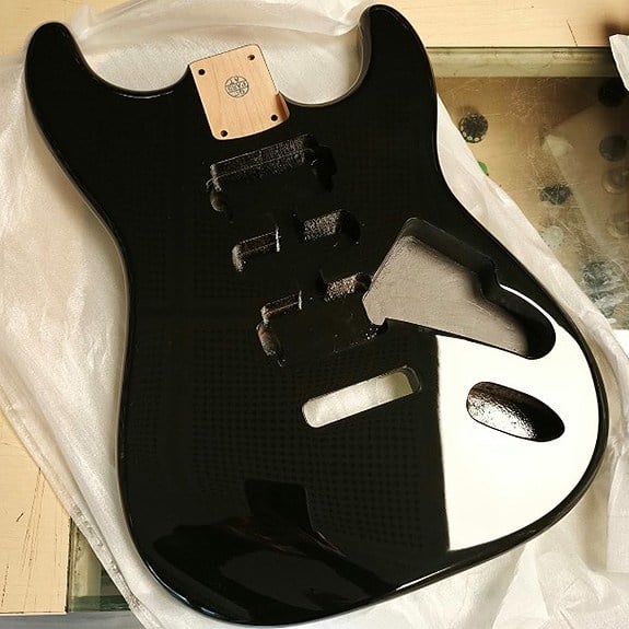 American Alder 3 Parça HSH Strat Gövde Siyah