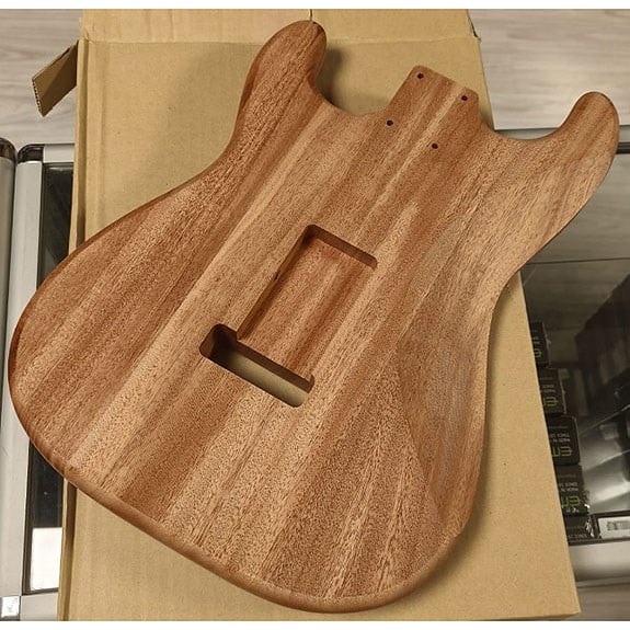 Hosco Japan BD03ST 3 Parça SSS Strat Gövde Afrika Maunu