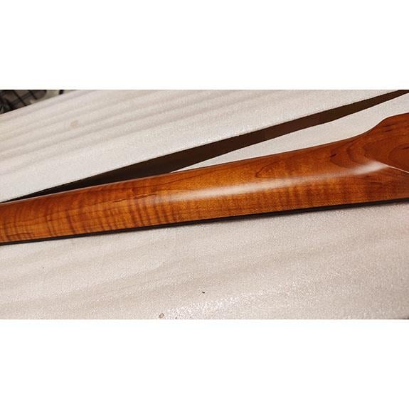 Roasted AAA Flame Maple 22 Perde Secret Tang Strat Sap Rosewood Tuşe Nitro