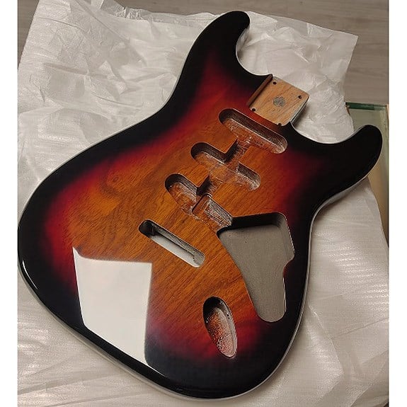 Roasted American Ash 3 Parça Strat Gövde 3TS Sunburst Ekstra Hafif