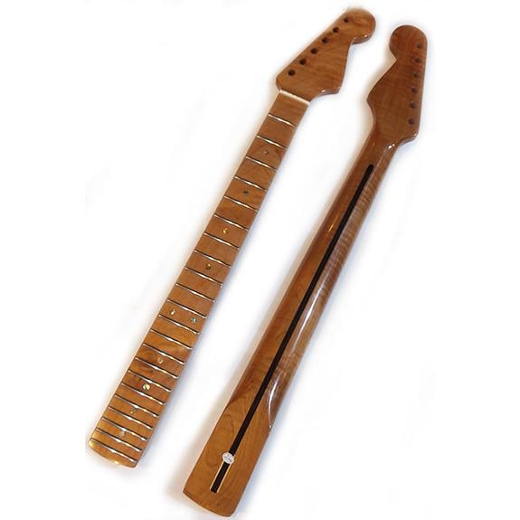 Roasted Maple Tek Parça 22 Perde A Grade Flame Strat Sap