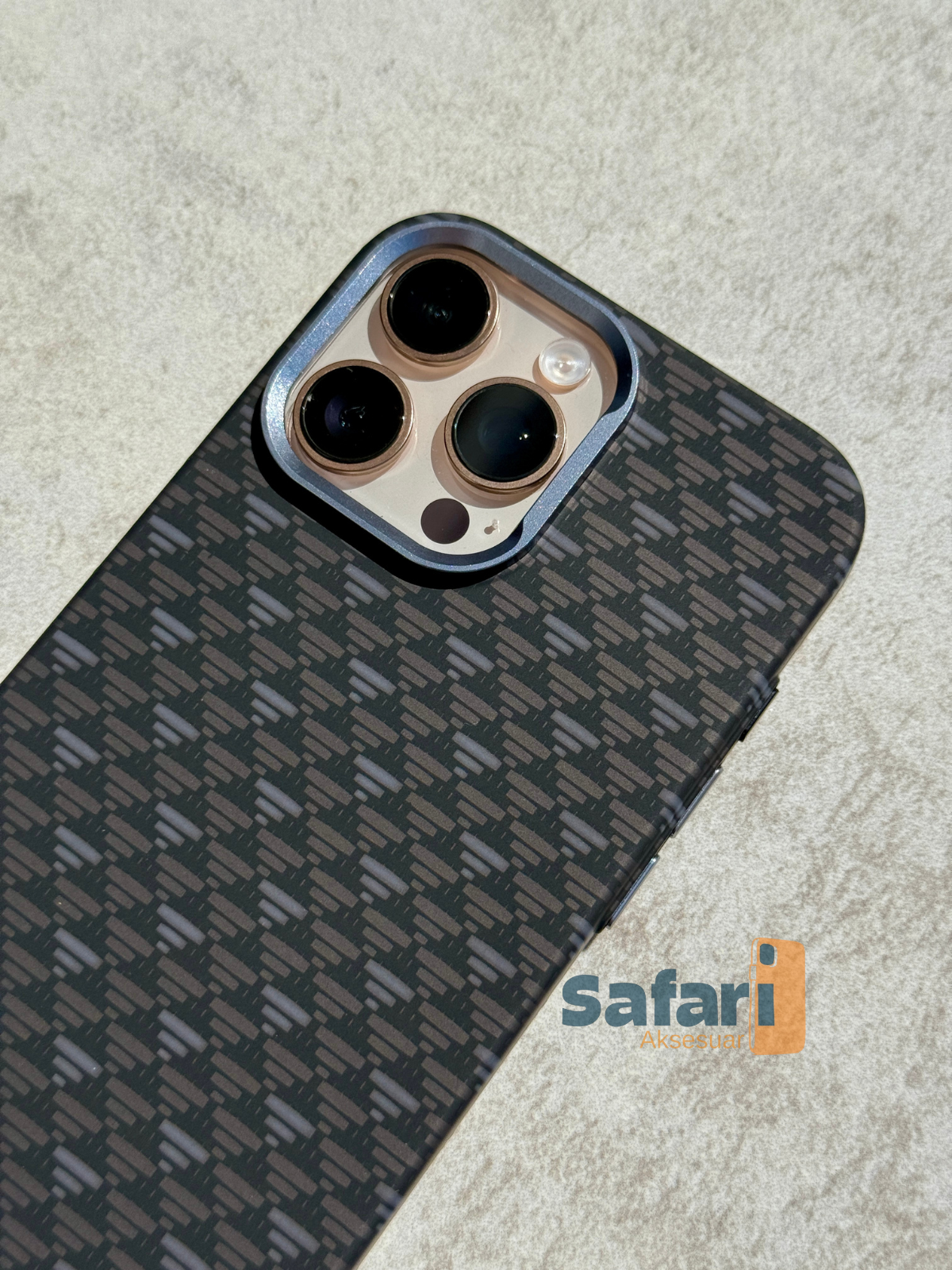 Luxo 10 CarbonPro İphone Kılıfı