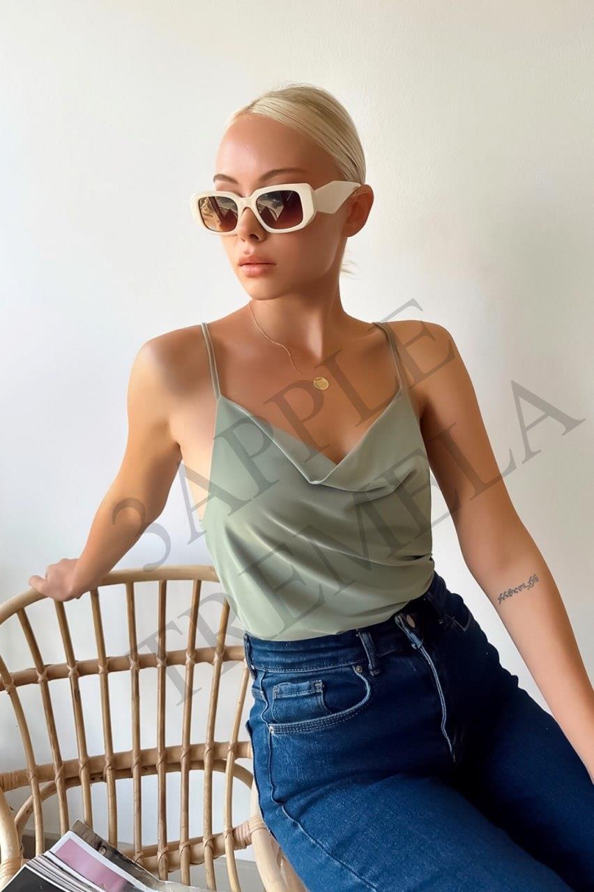 Degaje Yaka Askılı Sandy Bluz