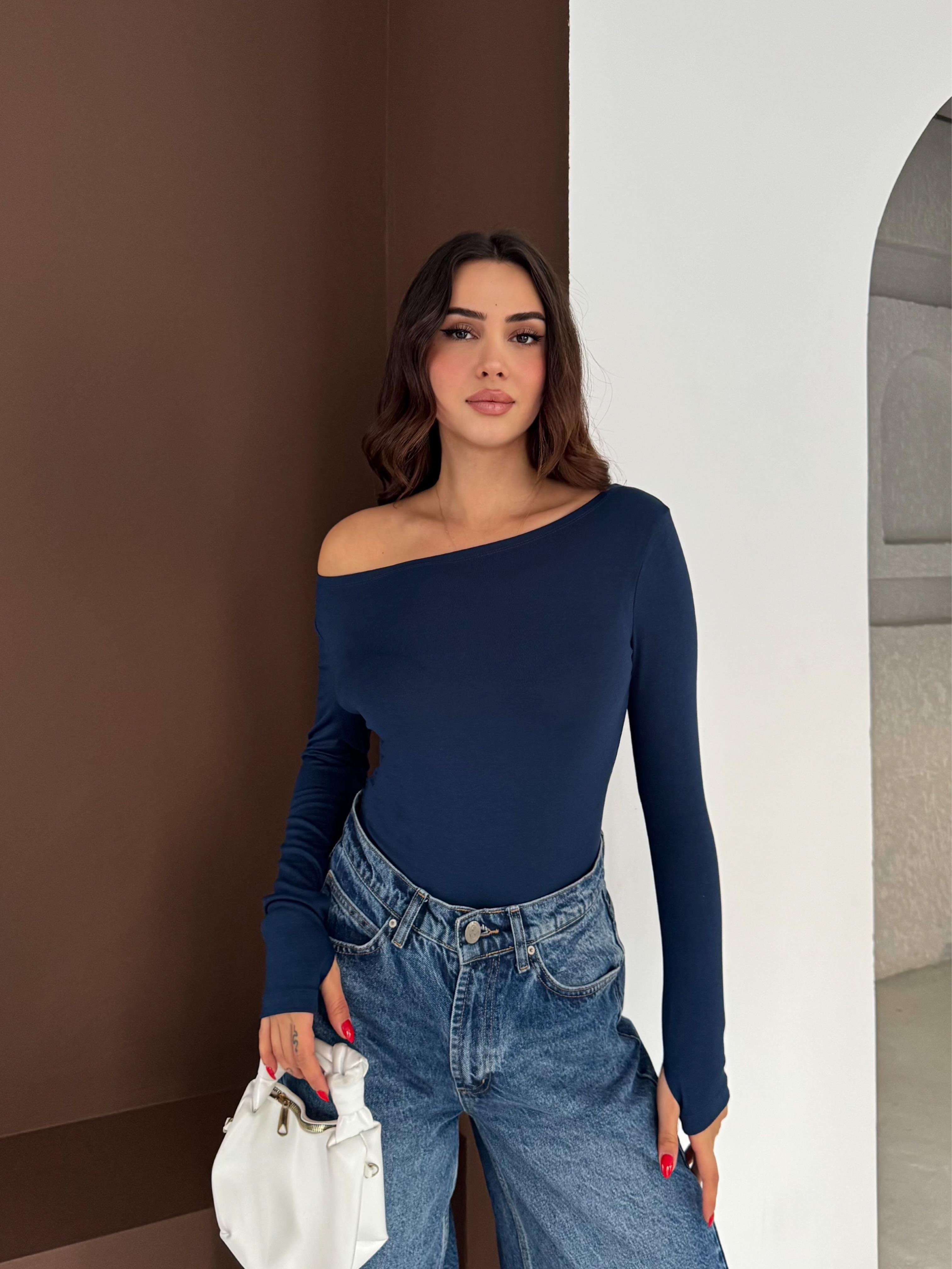 Kadın Kayık Yaka Parmak Geçmeli Uzun Kollu Full Likralı Pamuk Viskon Buzzy Body Tişort