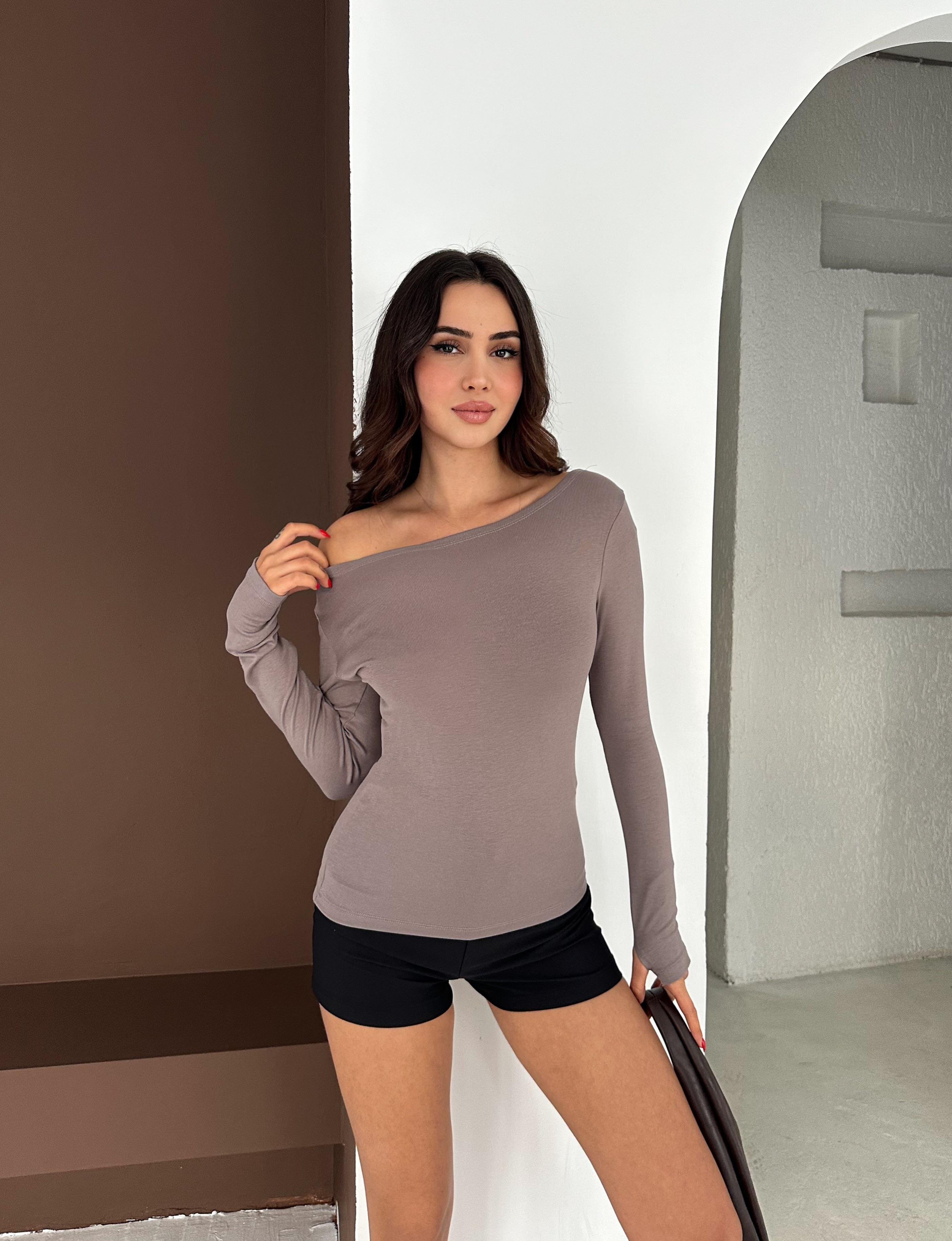 Kadın Kayık Yaka Parmak Geçmeli Uzun Kollu Full Likralı Pamuk Viskon Buzzy Body Tişort