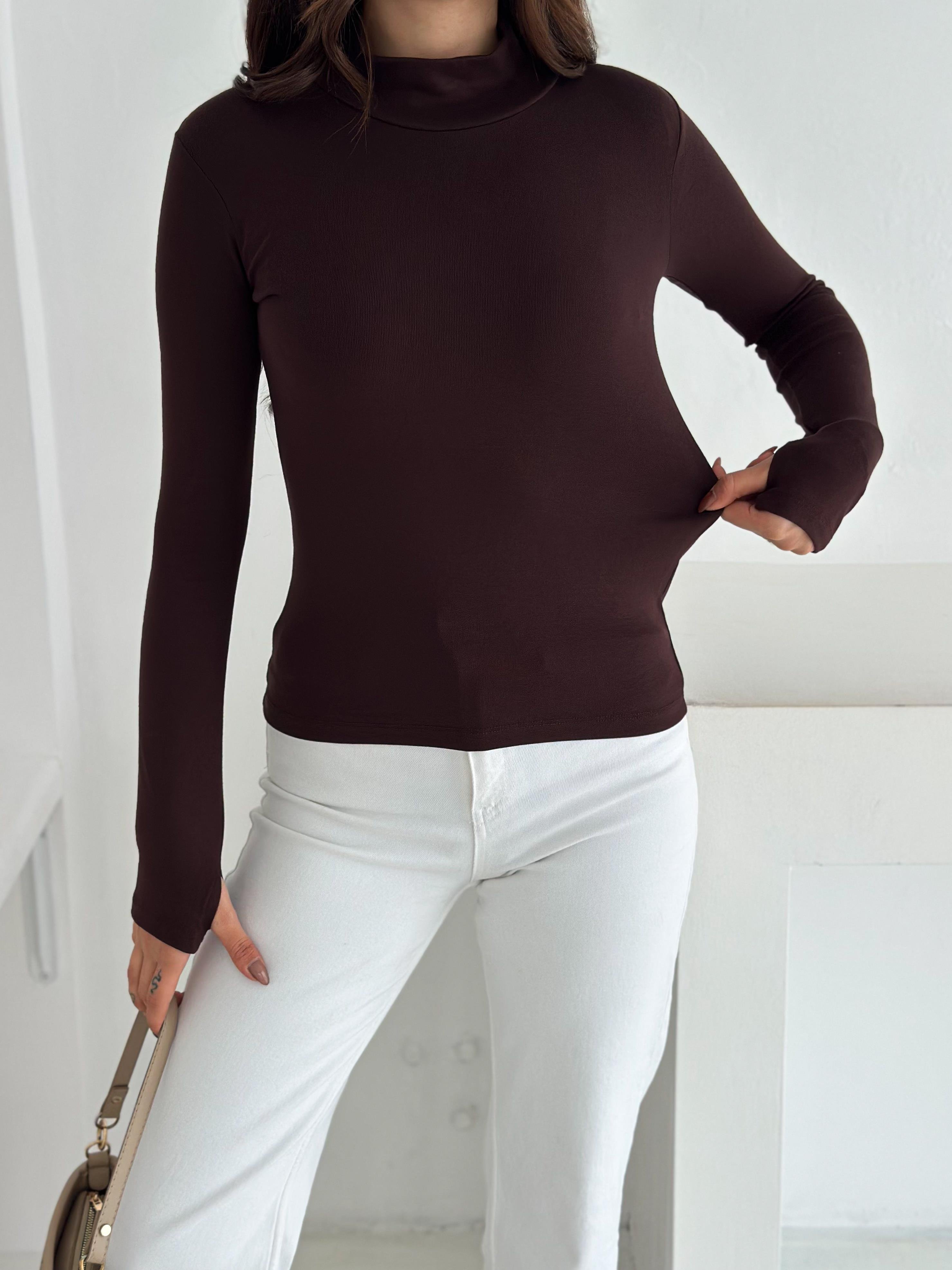 Kadın Yarım Balıkçı Yaka Parmak Geçmeli Full Likralı Buzz Body