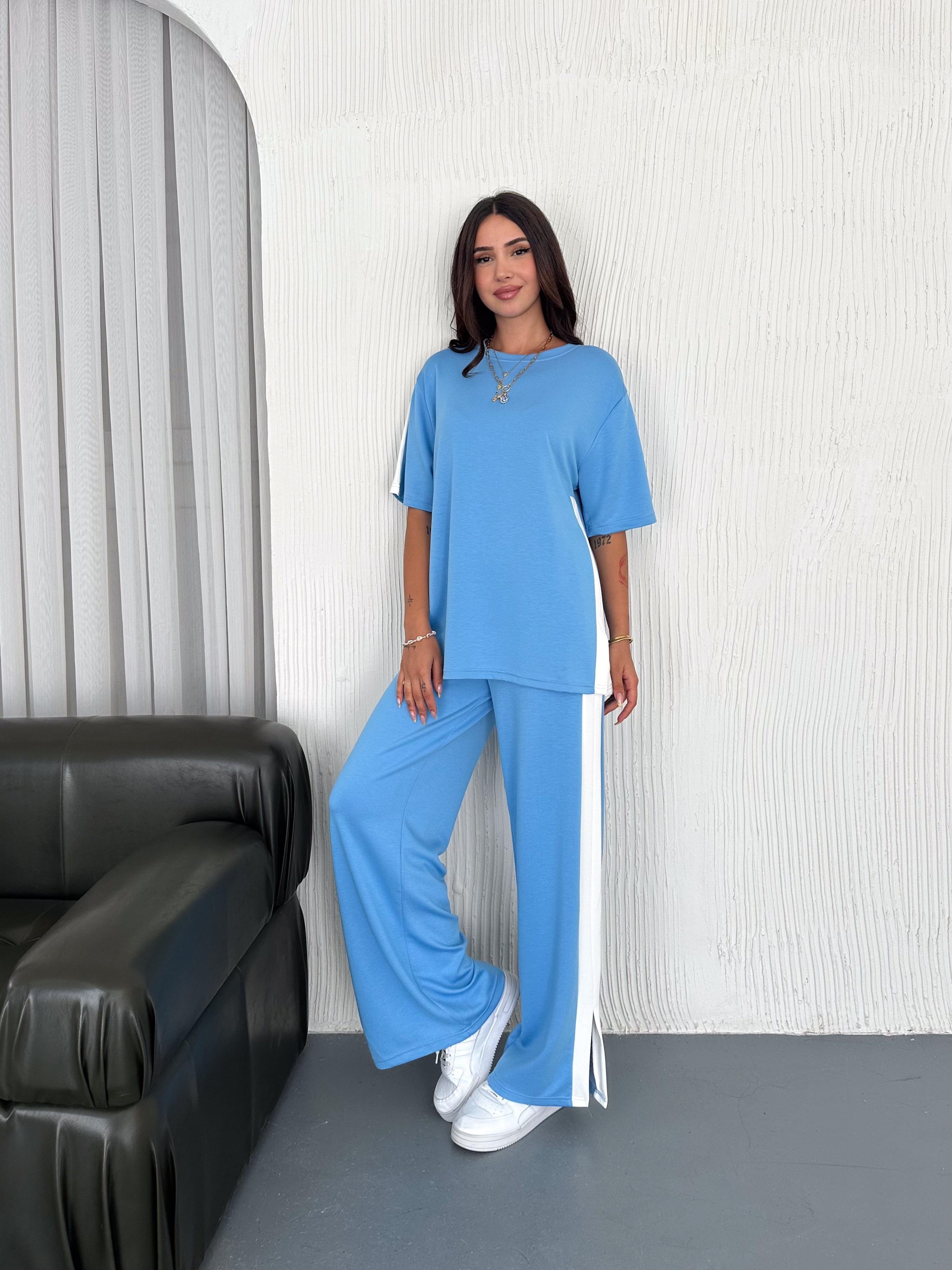 Modal Şeritli Yırtmaç Detaylı Pantolon Tişort Takım