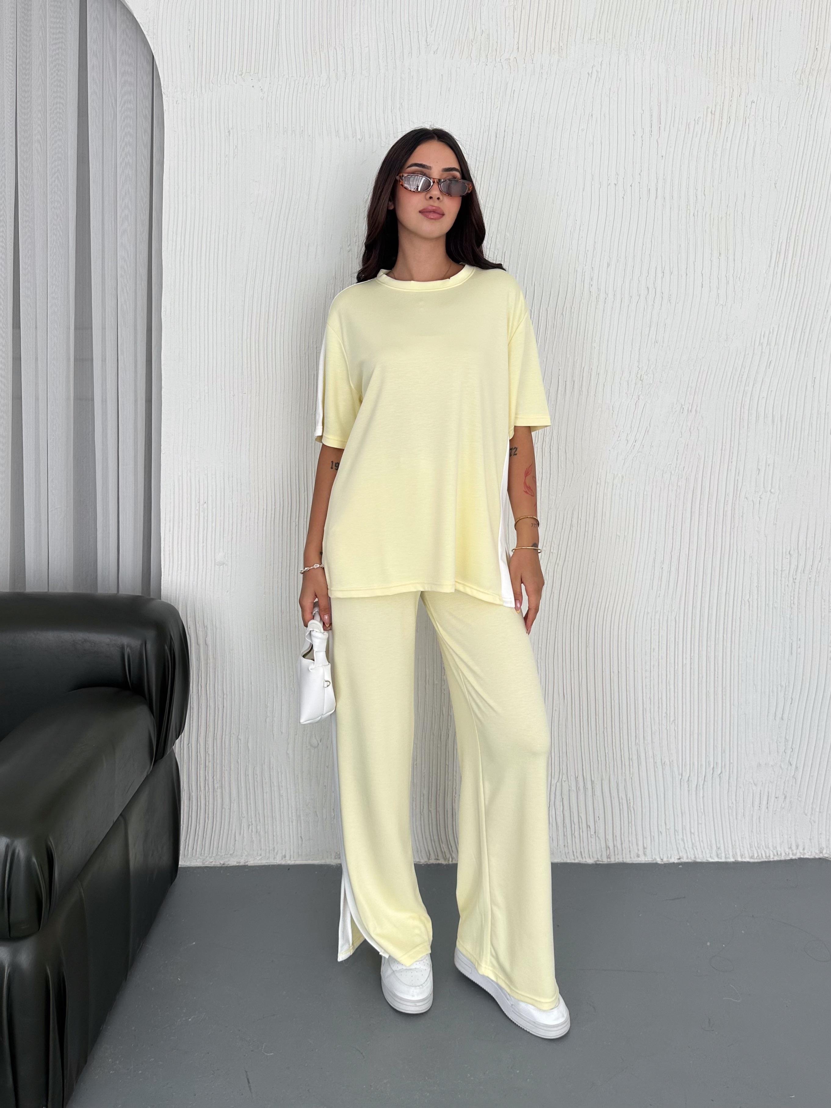 Modal Şeritli Yırtmaç Detaylı Pantolon Tişort Takım