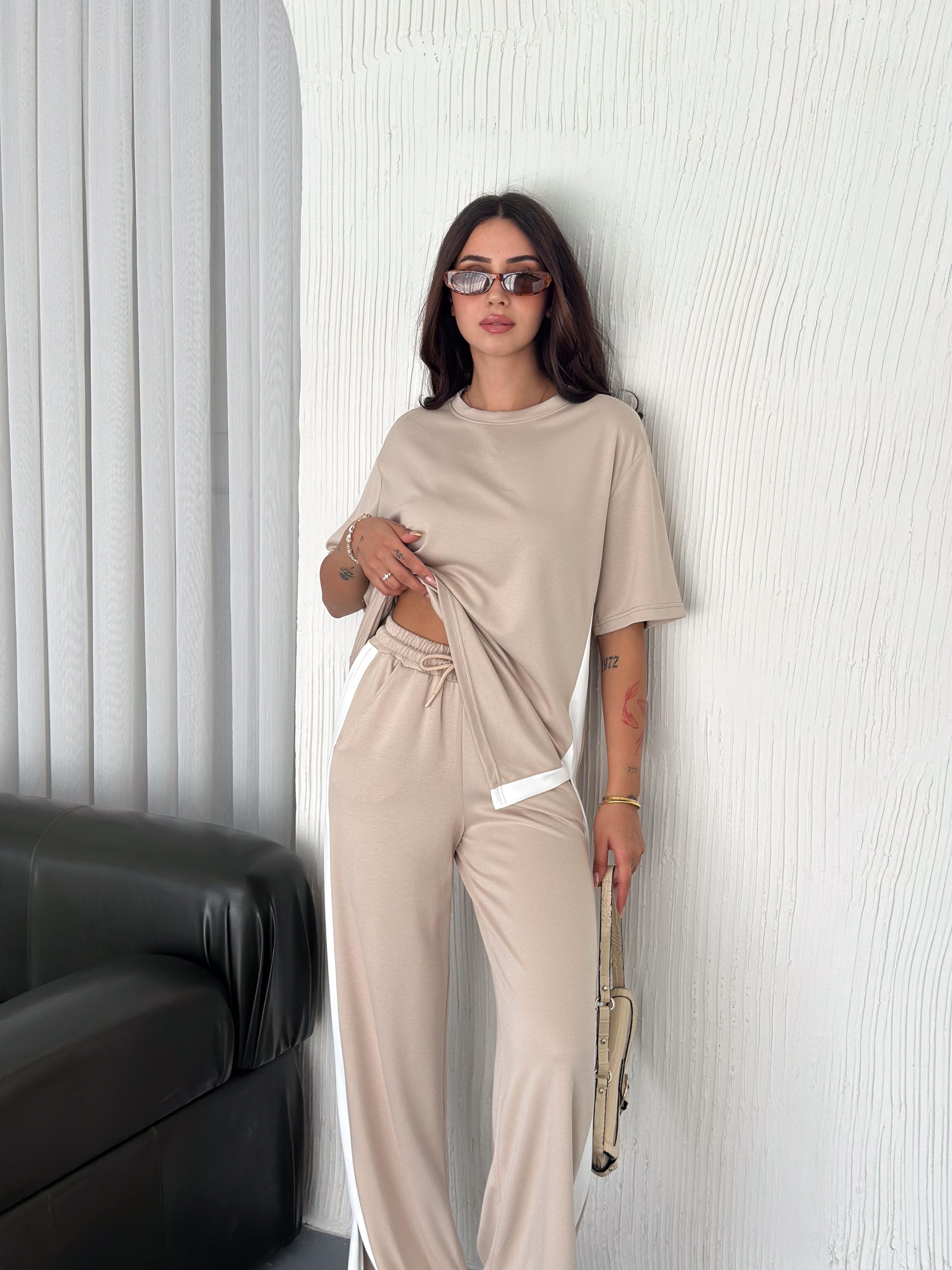 Modal Şeritli Yırtmaç Detaylı Pantolon Tişort Takım