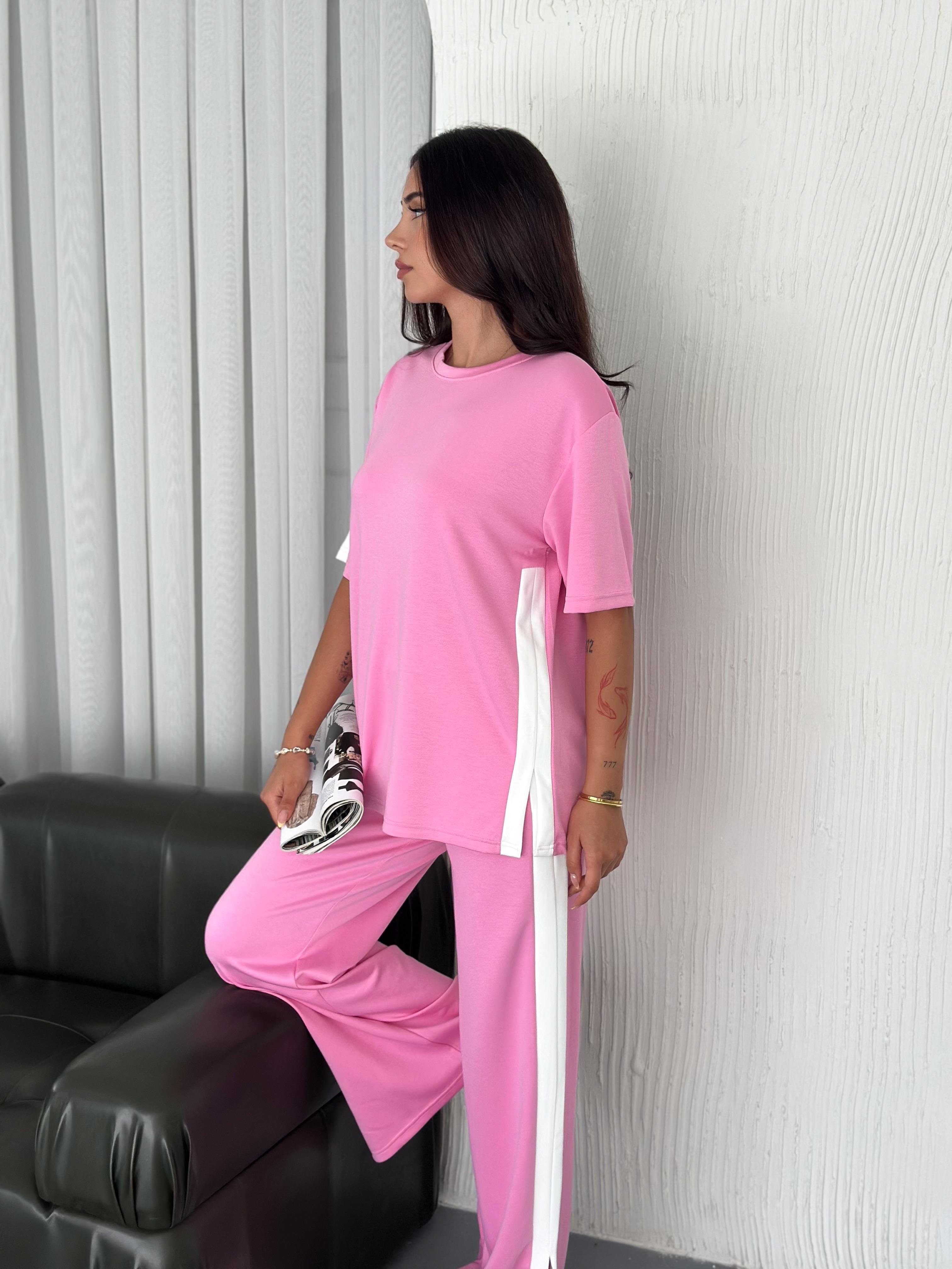 Modal Şeritli Yırtmaç Detaylı Pantolon Tişort Takım