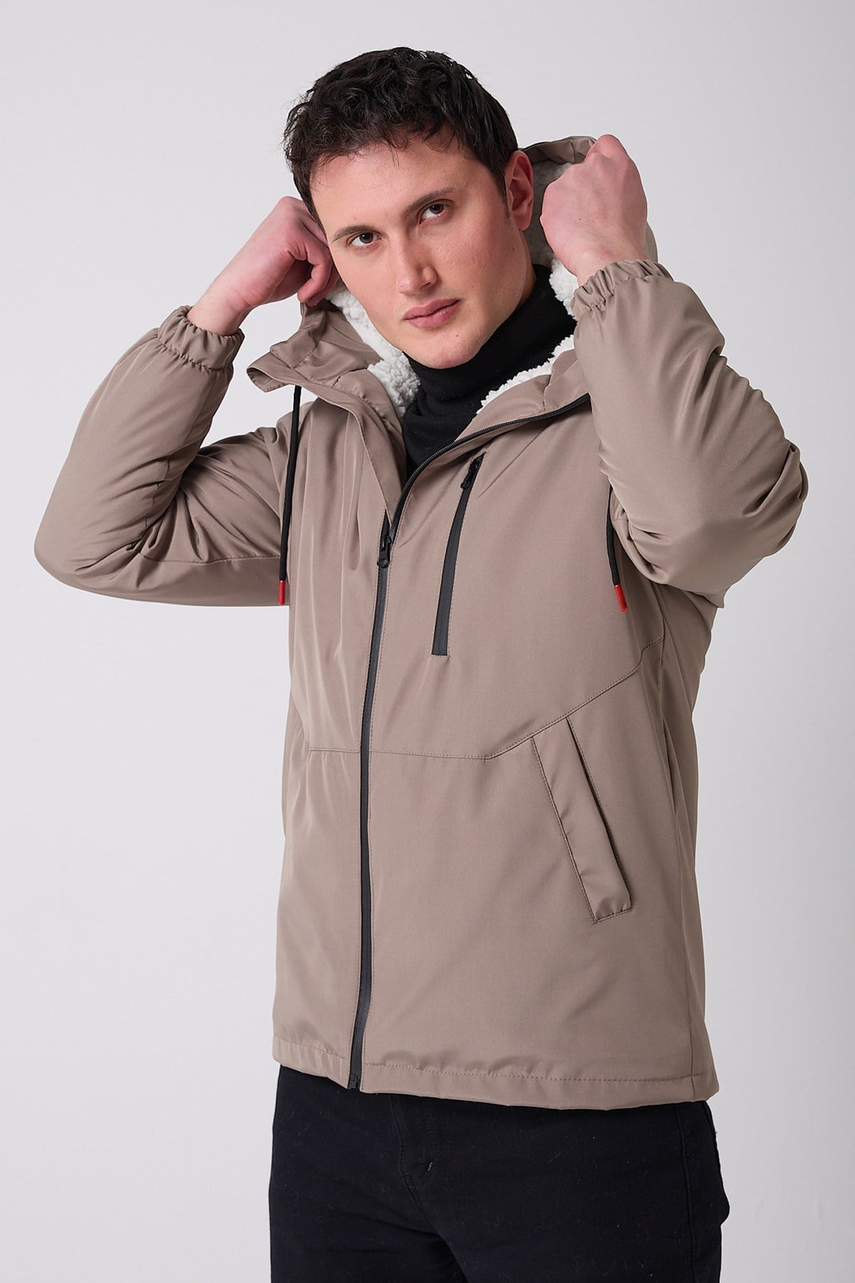 freemenierkek-spor-dis-giyimispor-erke-f69eaa.jpg