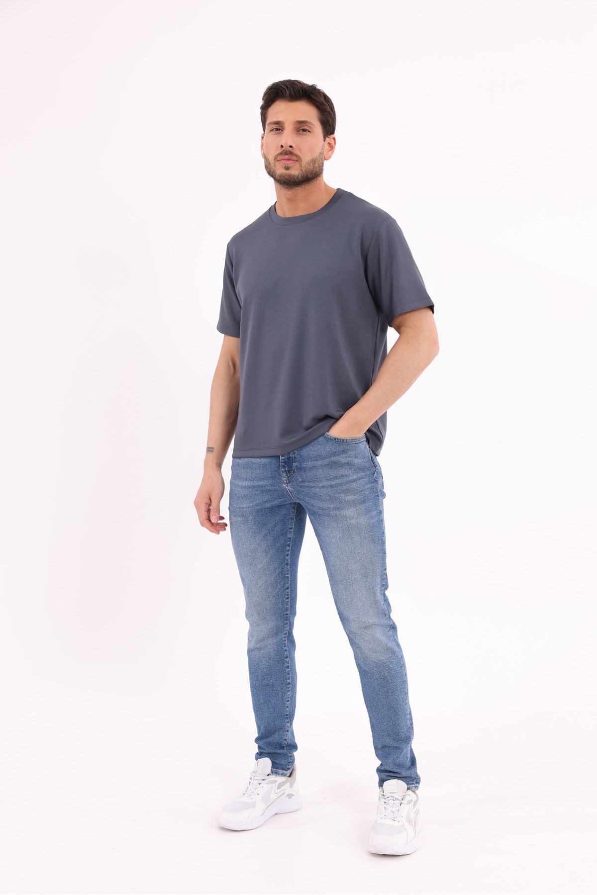 freemenitisortierkek-oversize-tisort-n--a0b0-.jpg