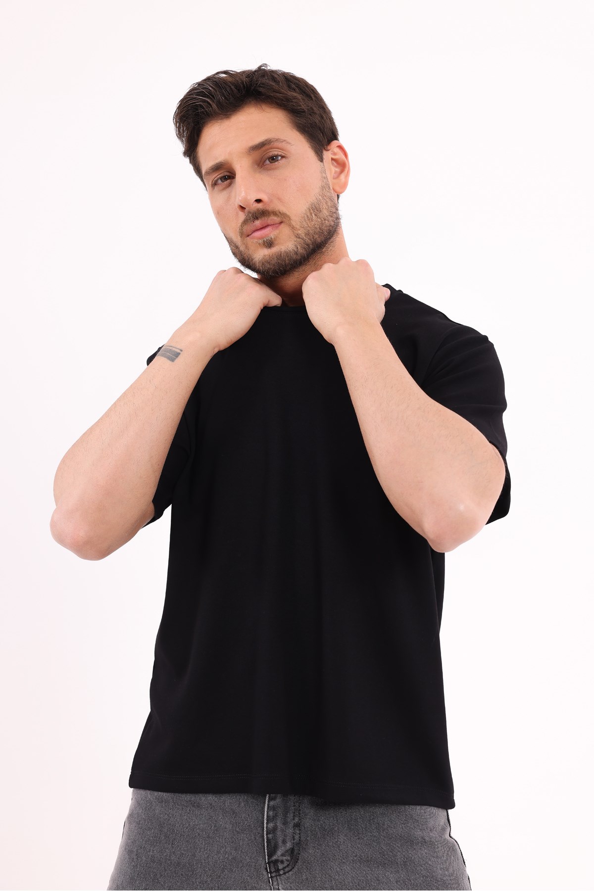freemenitisortierkek-oversize-tisort-n-b-8c40.jpg