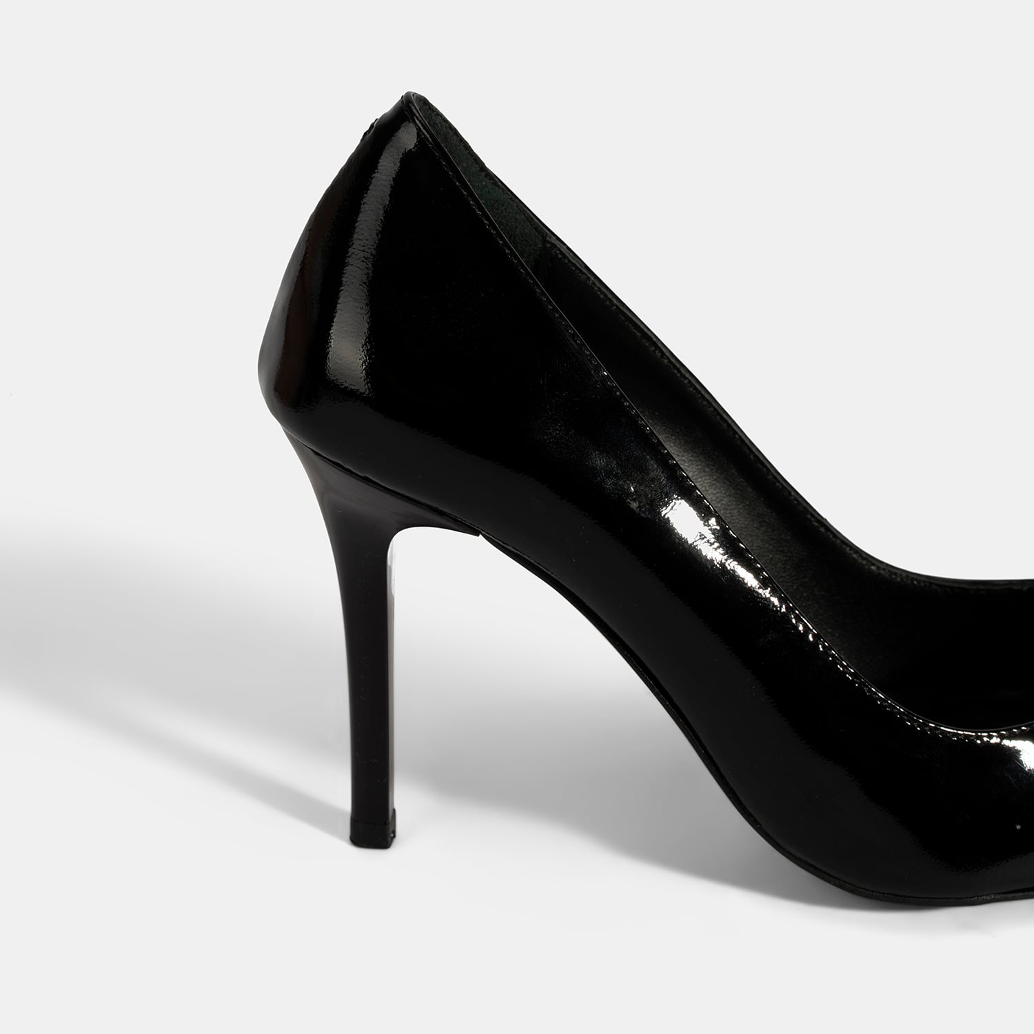 Desa Siyah Desa Deri Kadın Stiletto