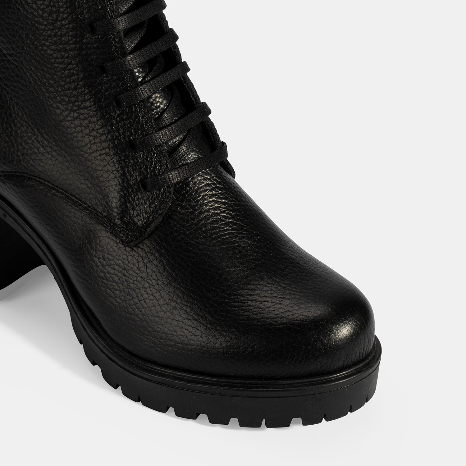 Desa Siyah Desa Bağcıklı Kadın Kalın Topuklu Deri Bot