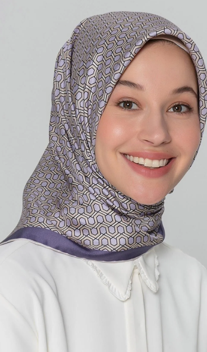 Armine Nostalji Serisi İpek Sura Eşarp 8401-84