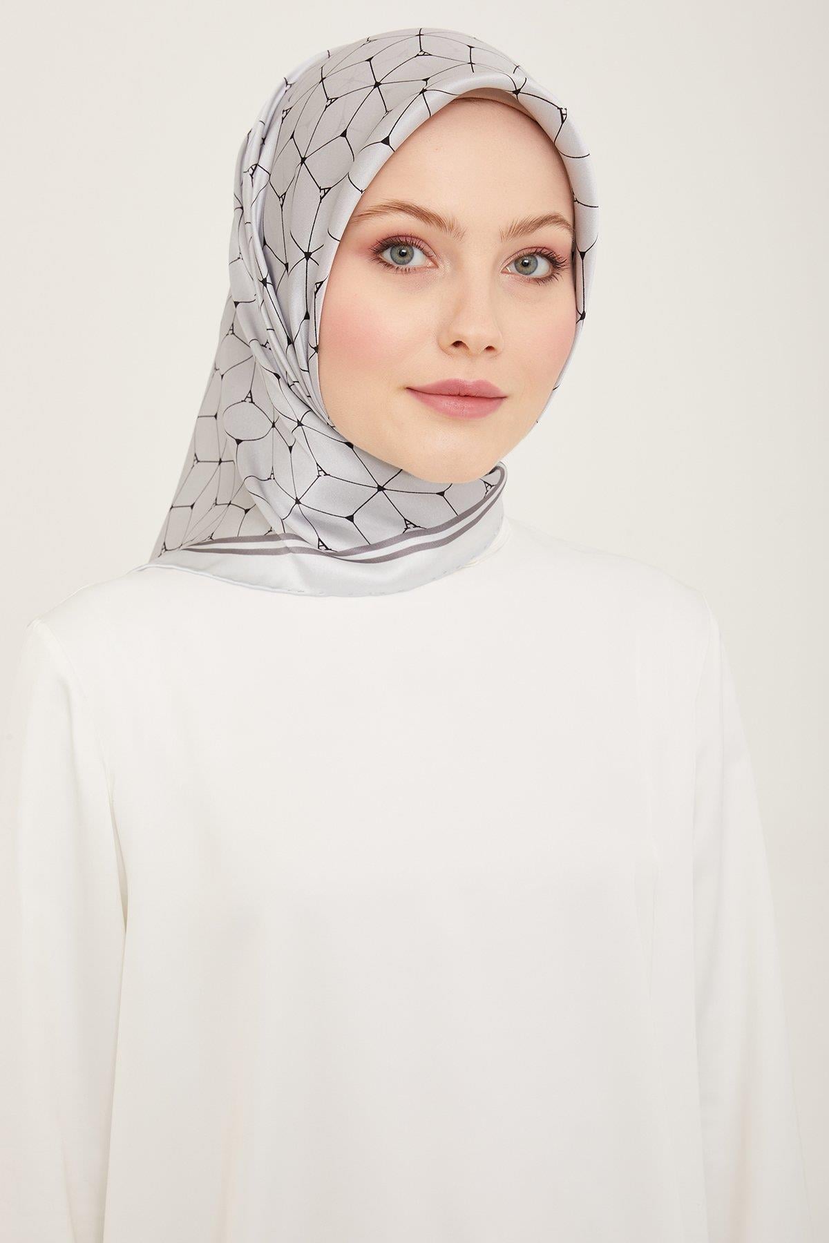 Armine Nostalji Sura İpek 9166-02 Gri Karışık Desen