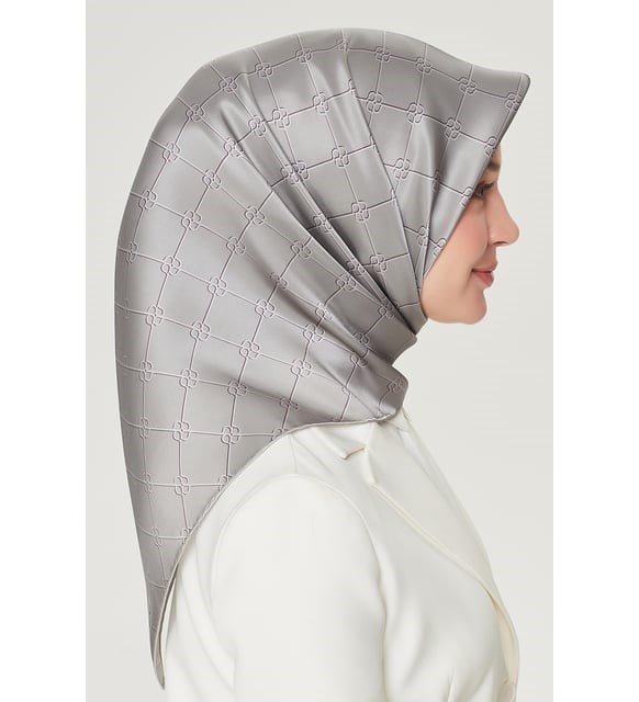 Armine Nostalji Sura İpek Eşarp IST 8555-03 Gümüş Logo Desen