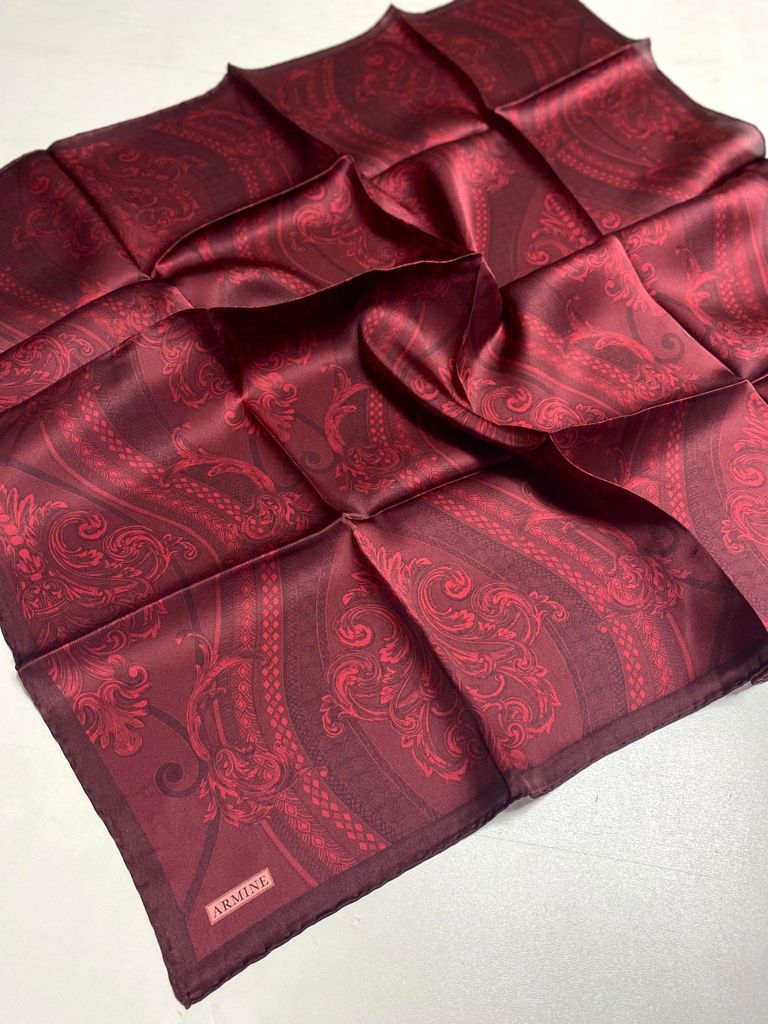 Armine Sura Saf İpek Eşarp 9537 - 50 Bordo Kırmızı Etnik Desen