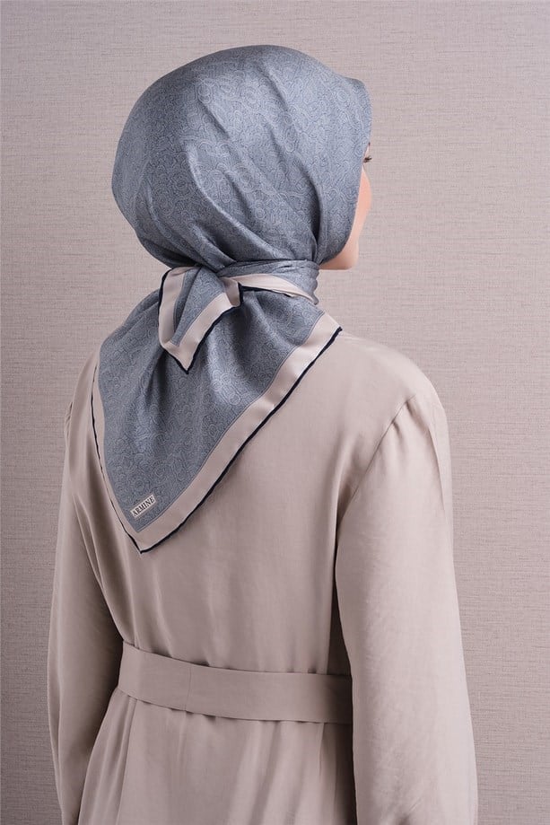 Armine Sura Saf İpek Eşarp 9601 03 Lacivert Vizon Geometrik Desen 