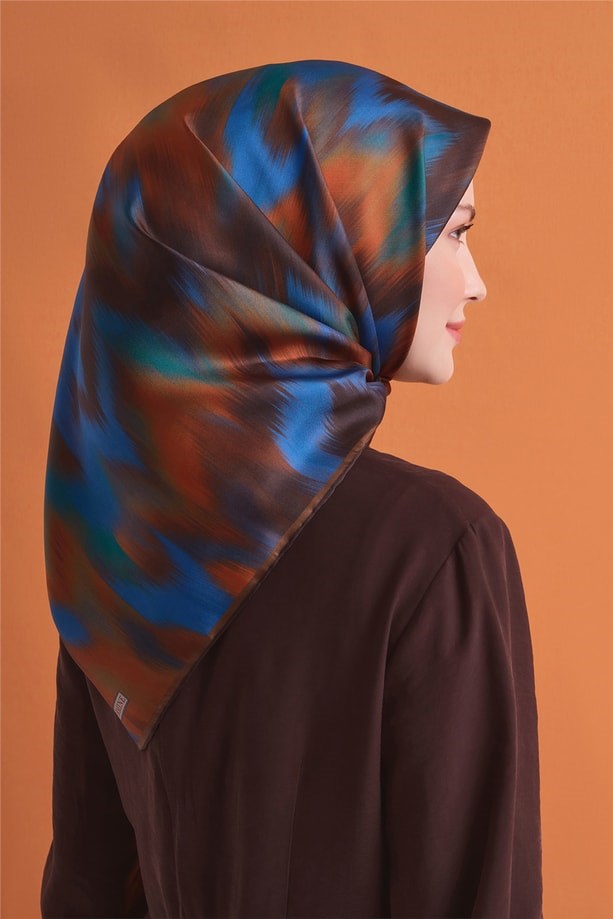 Armine Sura Saf İpek Eşarp 9605 56 Kahverengi Soyut Desen 