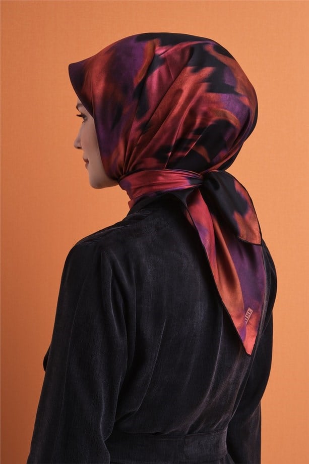 Armine Sura Saf İpek Eşarp 9606 04 Fuşya Siyah Soyut Desen 
