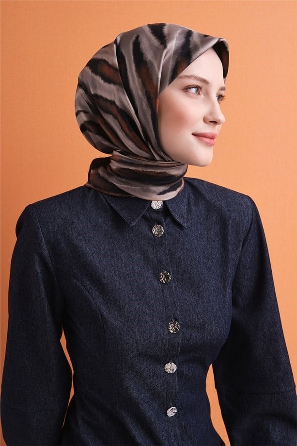 Armine Sura Saf İpek Eşarp 9629 32 Vizon - Kahverengi Zebra Desen 