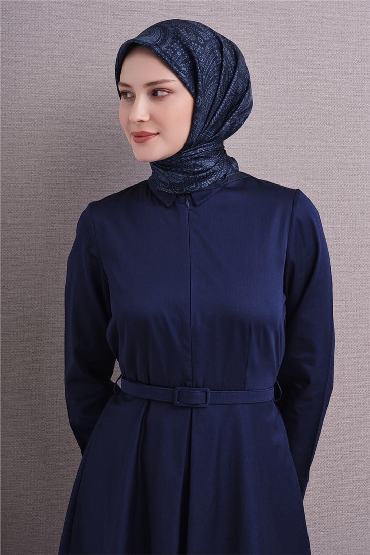 Armine  Sura Saf İpek Eşarp 9640 80 Lacivert Mavi Etnik Desen 
