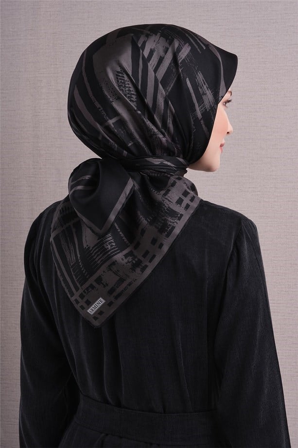 Armine  Sura Saf İpek Eşarp 9643 50 Siyah Füme  Soyut Desen 