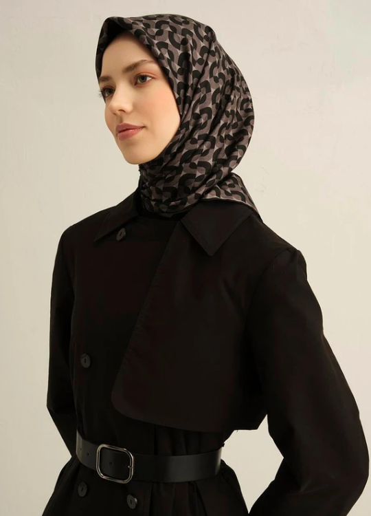 Armine Tivil İpek Eşarp 9321-58 Siyah Karışık Desen 