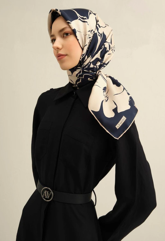 Armine Tivil İpek Eşarp 9344-40 Lacivert Karışık Desen 