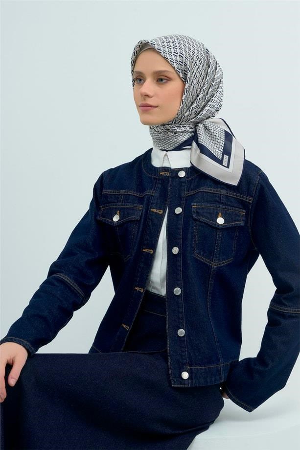 Armine Tivil Saf İpek Eşarp 9502 - 01 Lacivert Krem Logo Desen