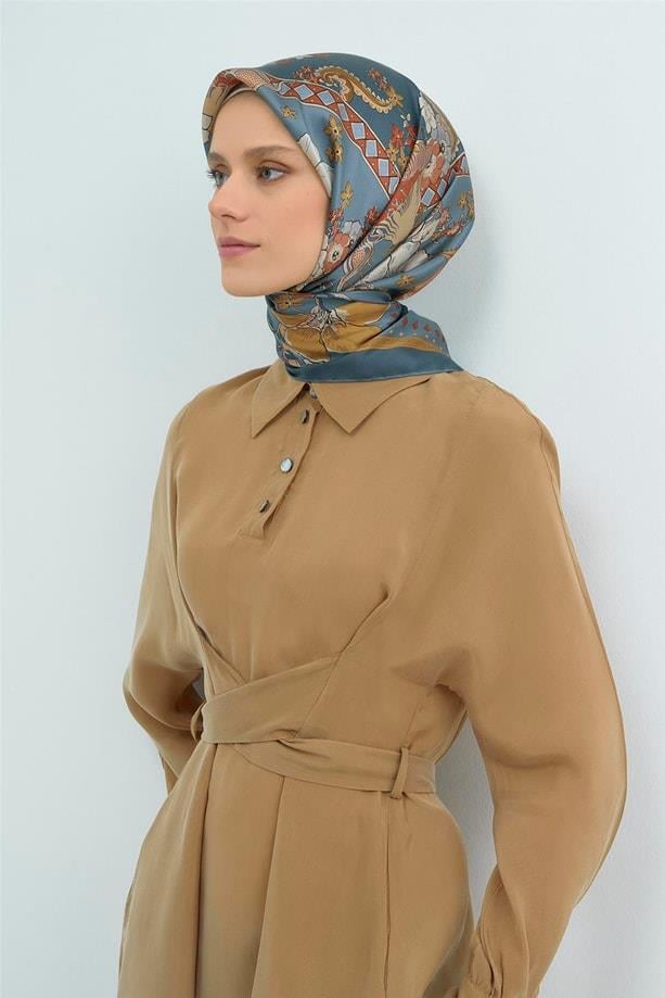Armine Tivil Saf İpek Eşarp 9535 - 85 Petrol Yeşili Batik Çiçek Desen