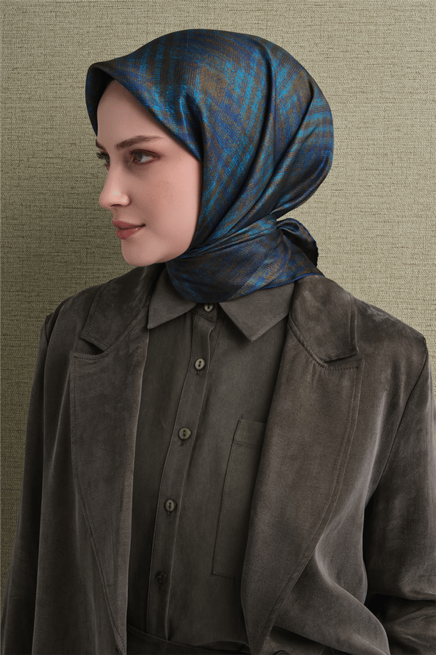 Armine Tivil Saf İpek Eşarp 9628 07 Lacivert Yeşil Çizgi Desen 