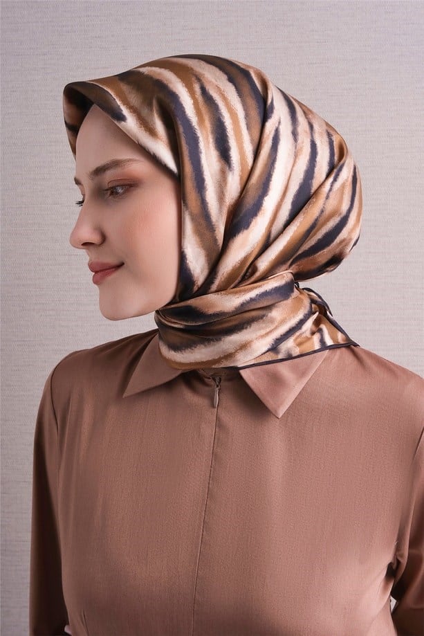Armine Tivil Saf İpek Eşarp 9629 81 Bej- Kahverengi  Zebra Desen 