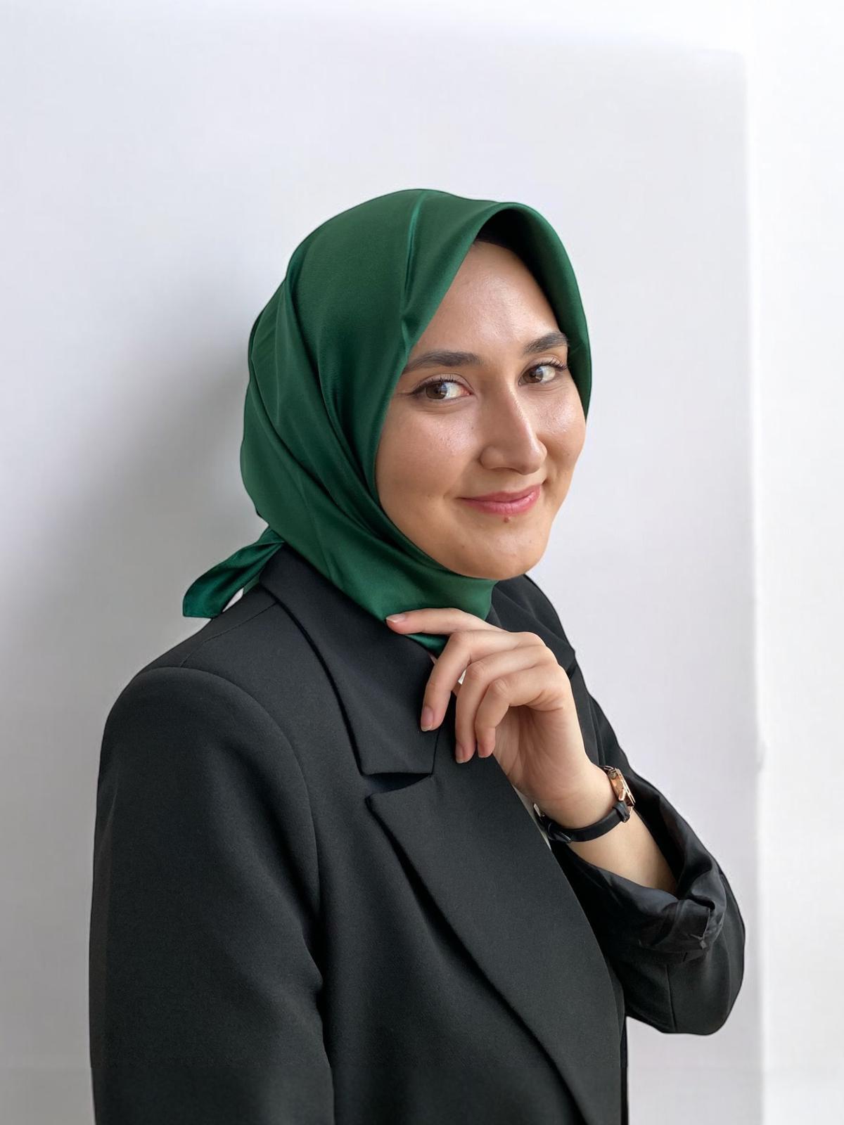 Armine Yeşil Düz Renk Tivil İpek Eşarp 10D02-393