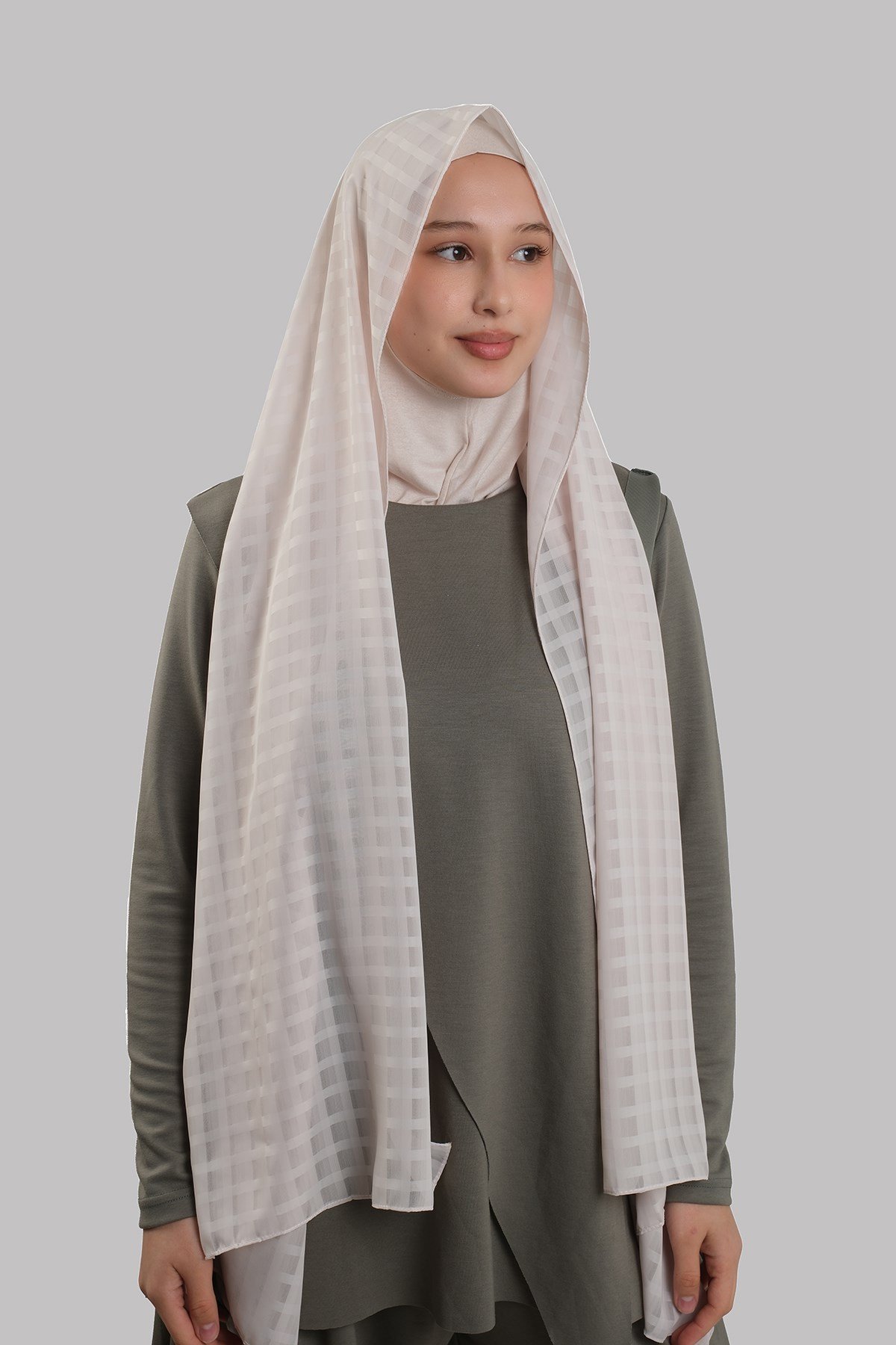 Bej Pratik Hazır Geçmeli Şal Desenli Şifon Hijab Boneli 2415_12