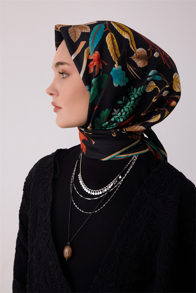 Belli Tivil İpek Eşarp 4412 81 Siyah Soyut Desen