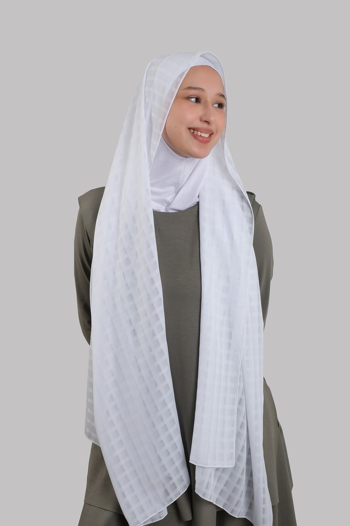 Beyaz Pratik Hazır Geçmeli Şal Desenli Şifon Hijab Boneli 2415_42