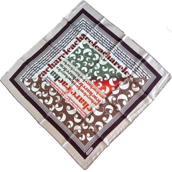 Cacharel Saf Tivil İpek Eşarp 8441453 - 991 Pudra Slogan Desen