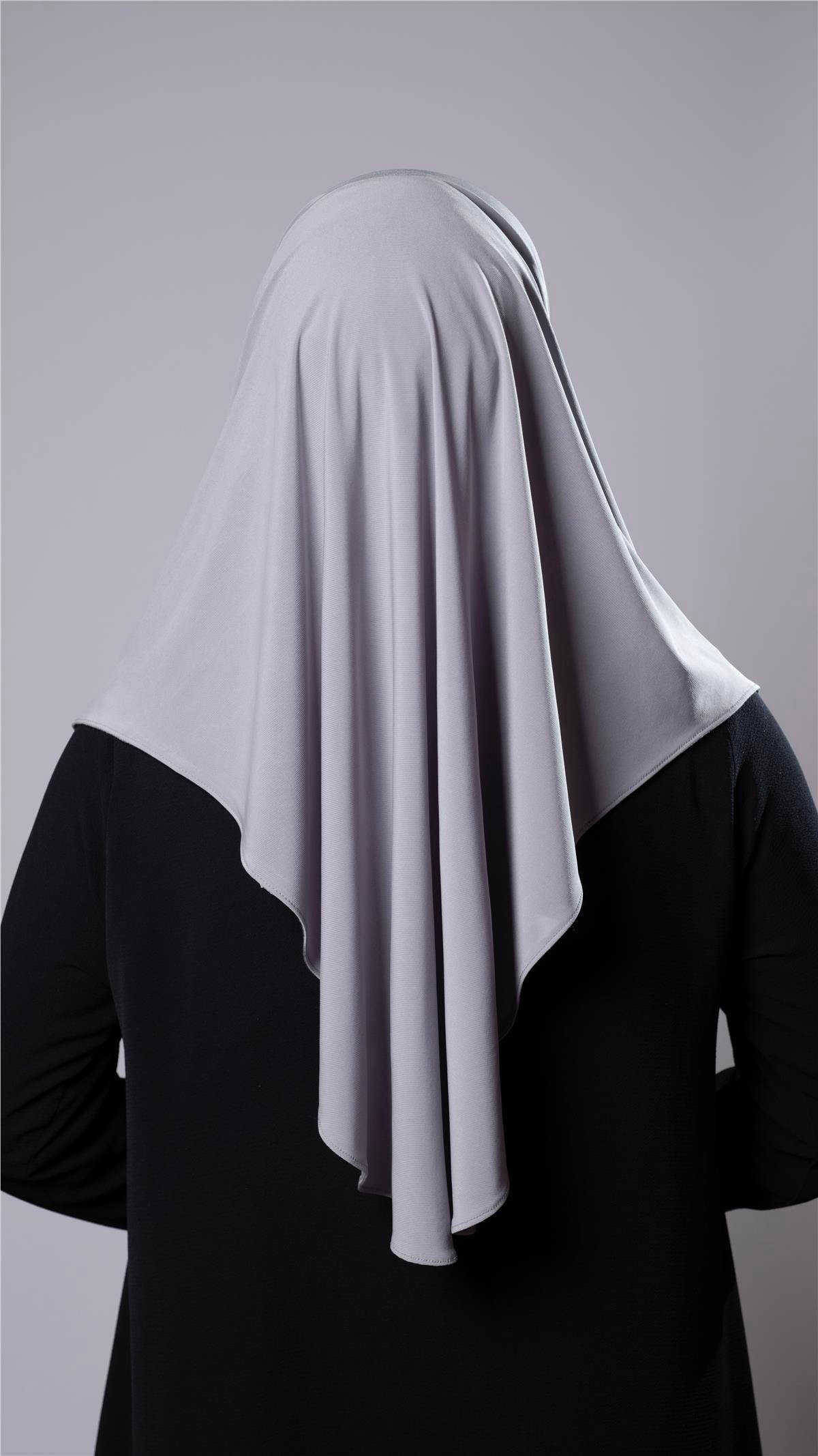 Gri Pratik Hazır Geçmeli Tesettür Eşarp Sandy Kumaş Düz Hijab 2308_15