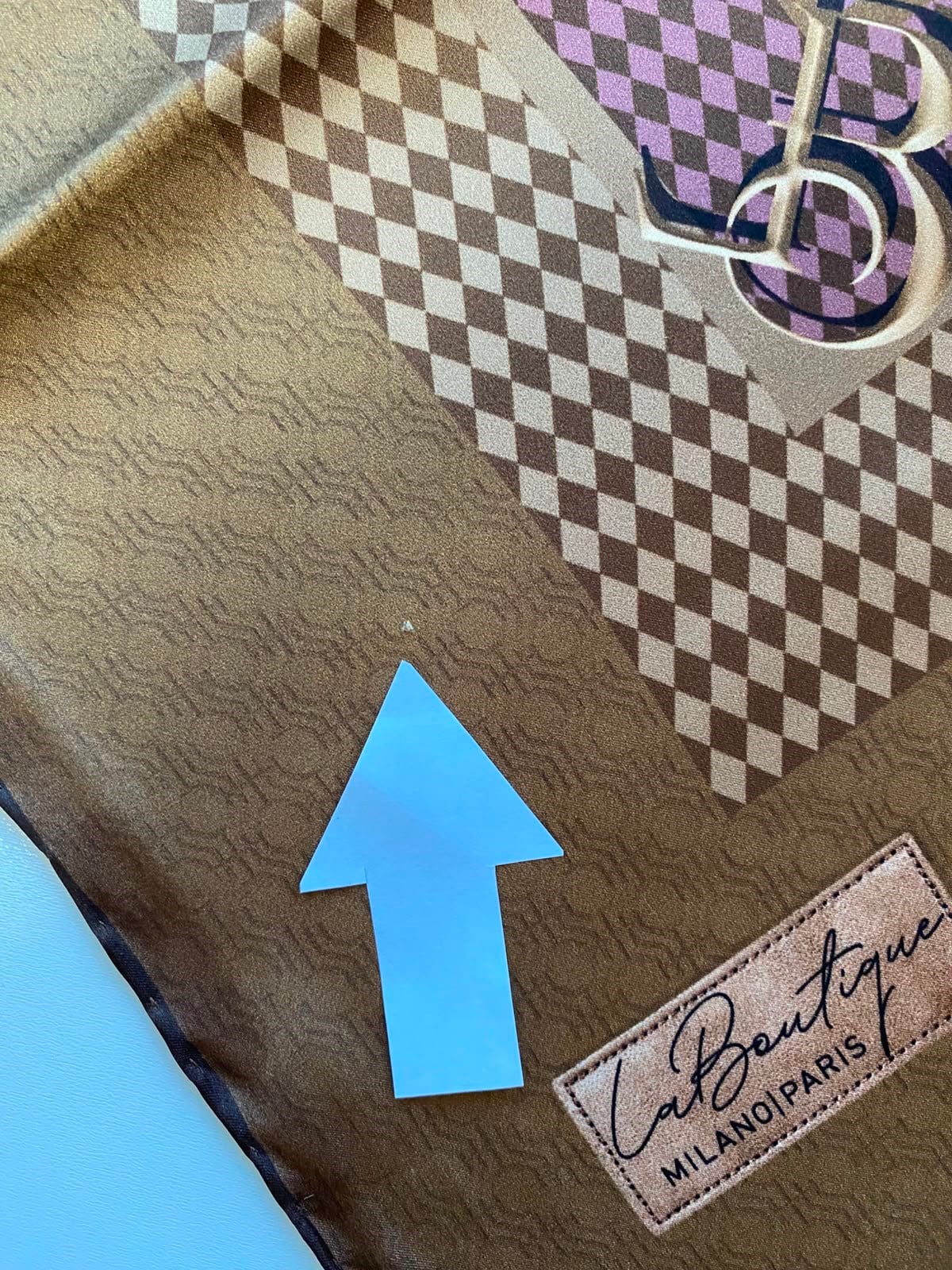 La Boutique Az Hatalı Saf Sura İpek Eşarp Yağ Yeşili - Kahverengi Logo Desen 