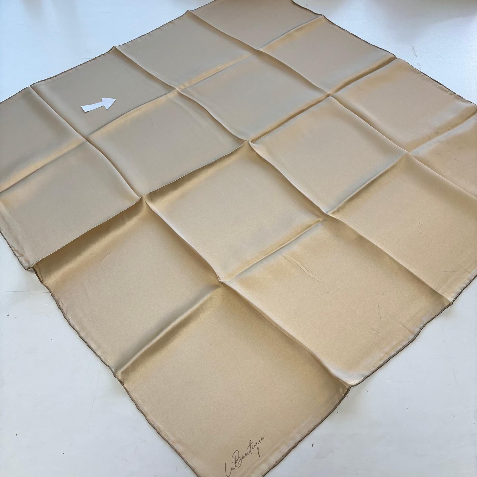 La Boutique Az Hatalı Sura İpek Eşarp 55145 Dore Düz Desen 