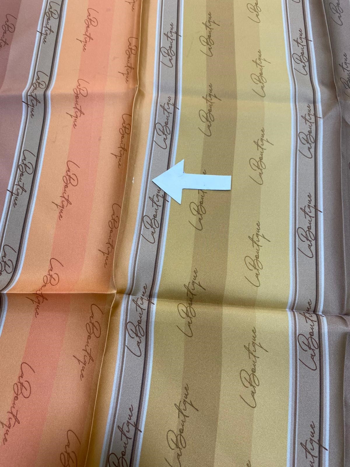 La Boutique Az Hatalı Tivil İpek Eşarp IST Gülkurusu -Somon Slogan Desen