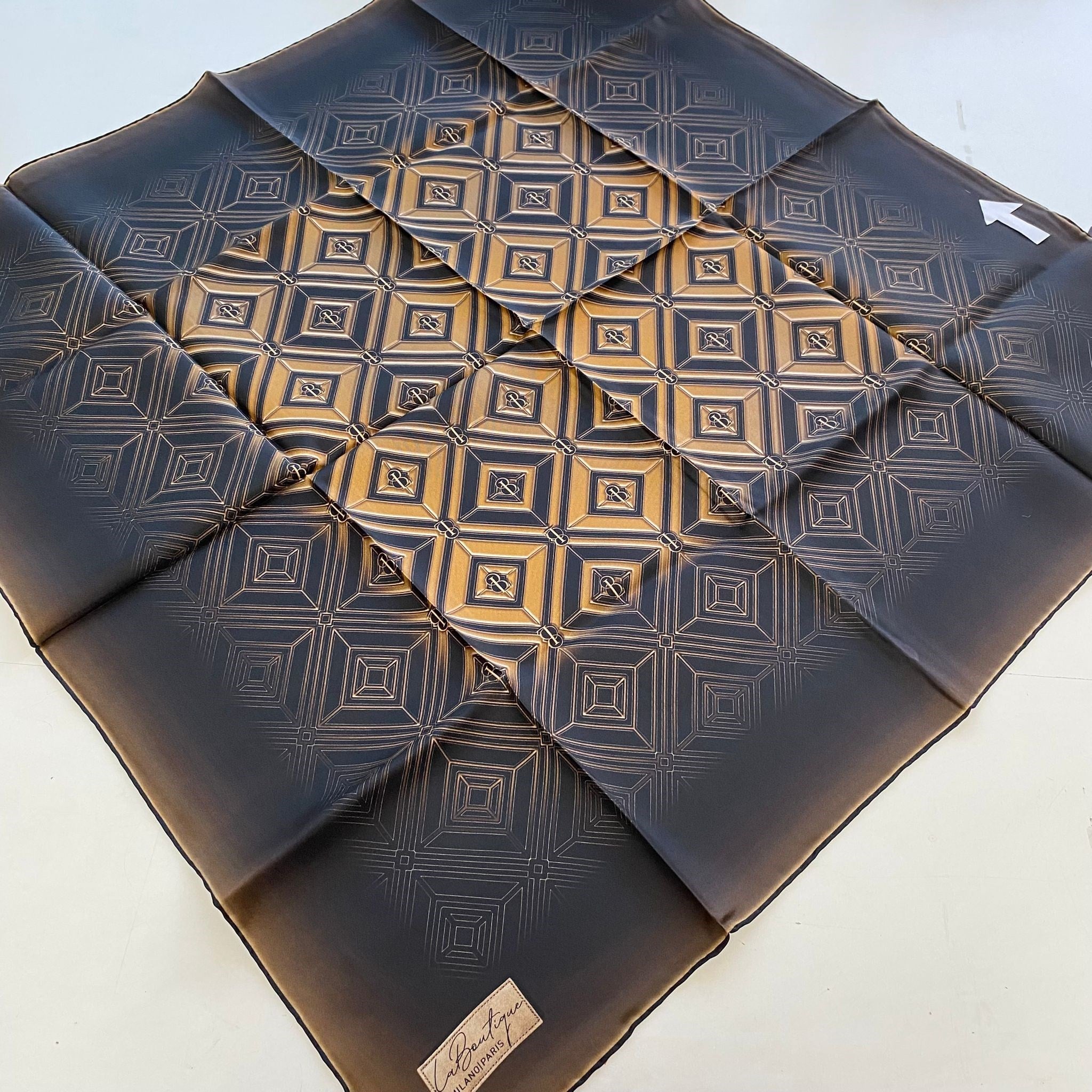 La Boutique Az Hatalı Tivil İpek Eşarp 55224 Siyah - Hardal Geometrik  Desen 