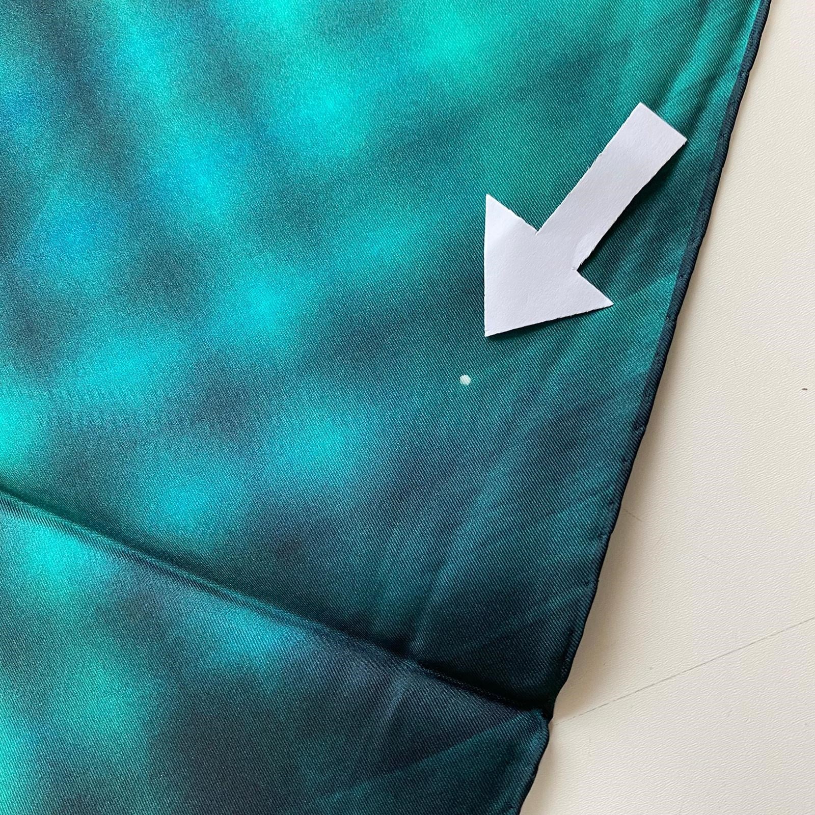 La Boutique Az Hatalı Tivil Saf İpek Eşarp 54735 Zümrüt Yeşili Geometrik Desen 