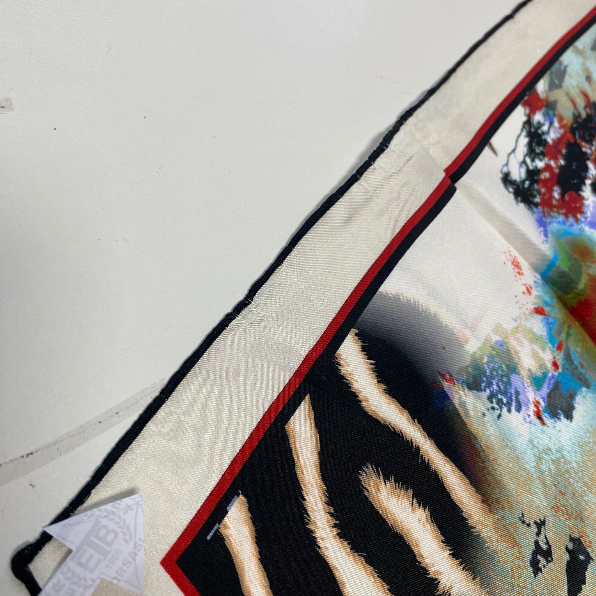 Pierre Cardin Defolu Tivil İpek Eşarp 54699 Kırmızı Zebra Desen